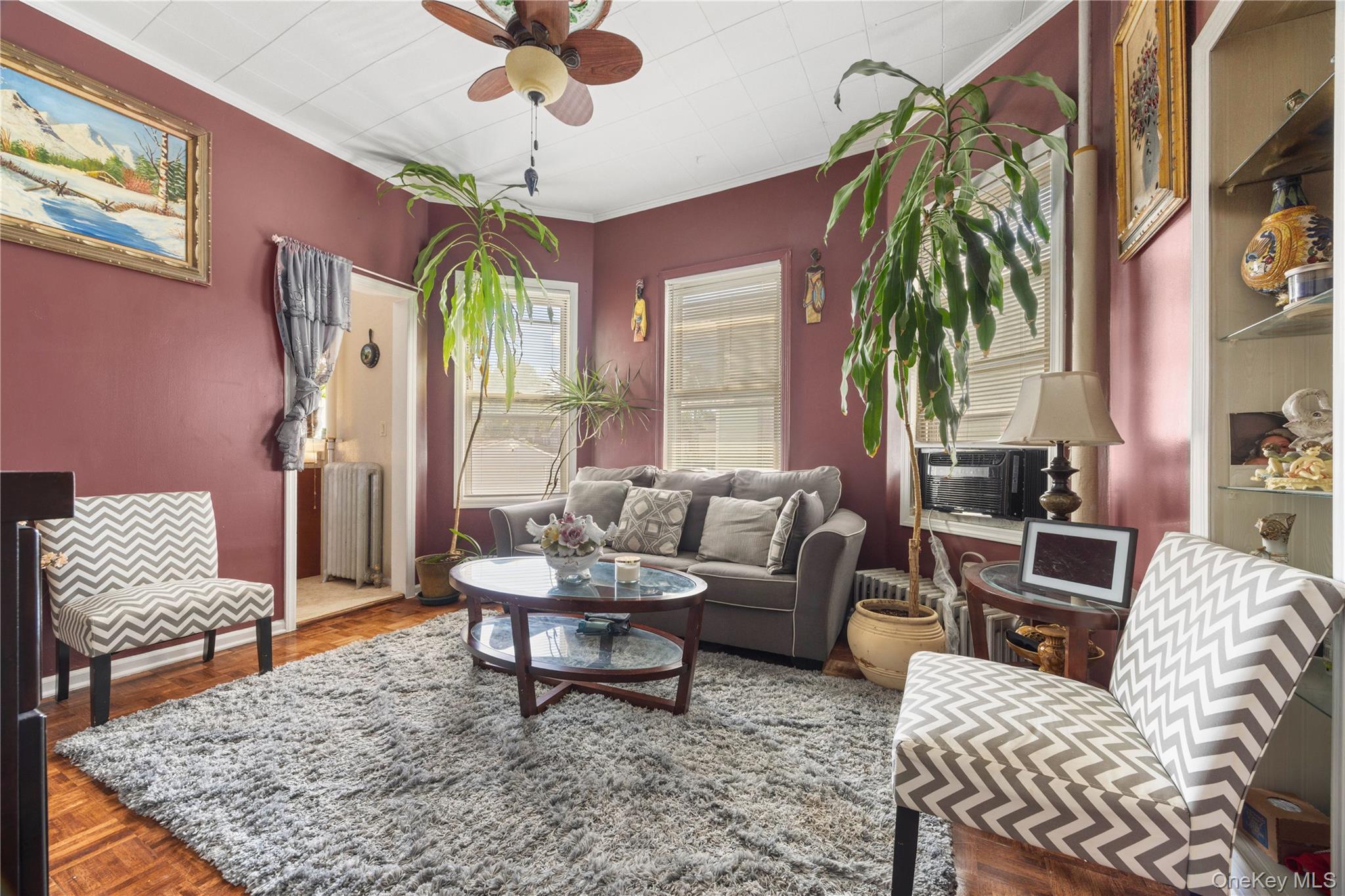 407 N Macquesten Parkway