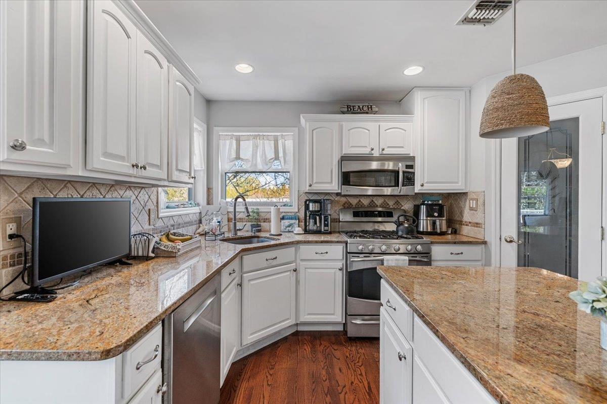 52 Paige Lane, Moriches, New York image 13