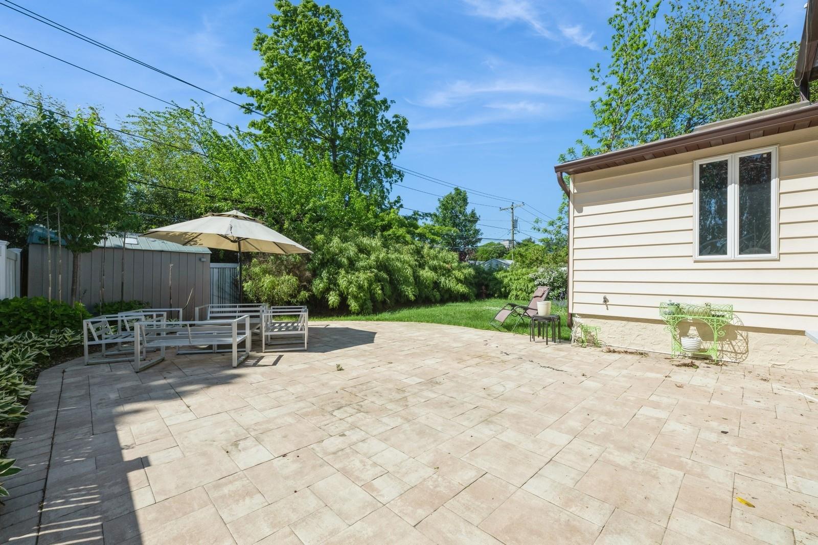 2432 Cadillac Drive, East Meadow, New York image 22