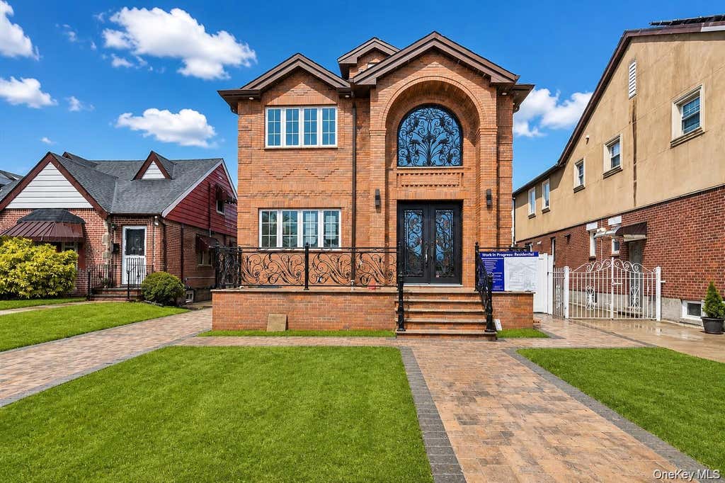 Photo of 27-09 Utopia Parkway, Flushing, NY 11358 (MLS # 1002189)
