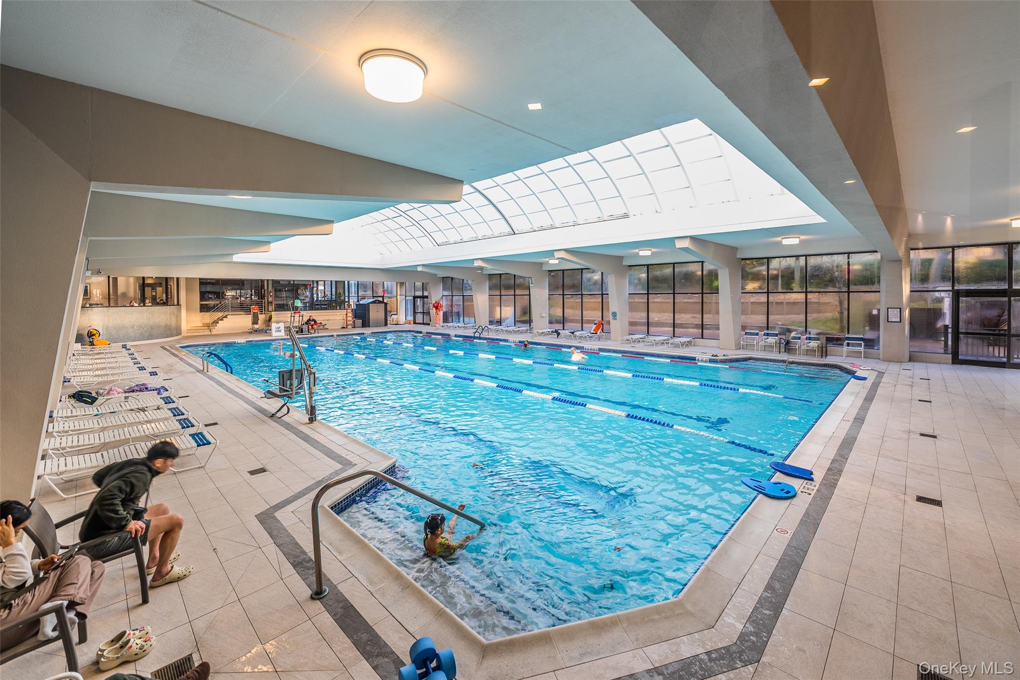 1 Bay Club Drive 11J