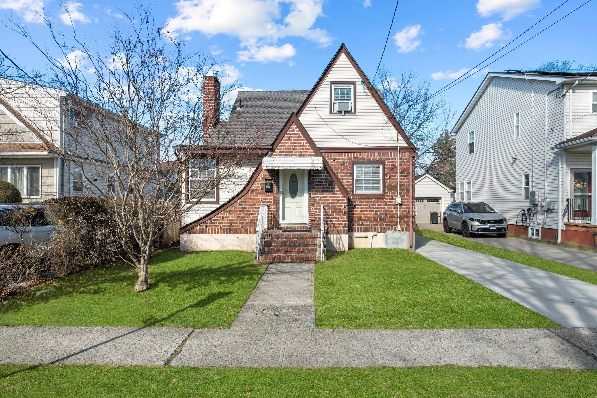 55 Ethel Street, Valley Stream, New York image 1