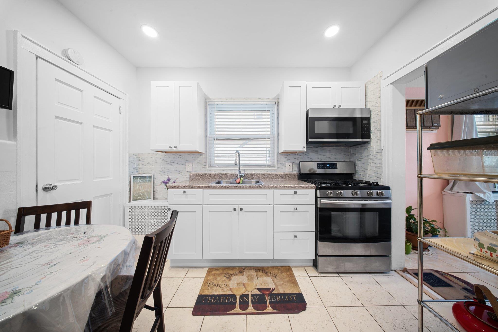 55 Ethel Street, Valley Stream, New York image 7