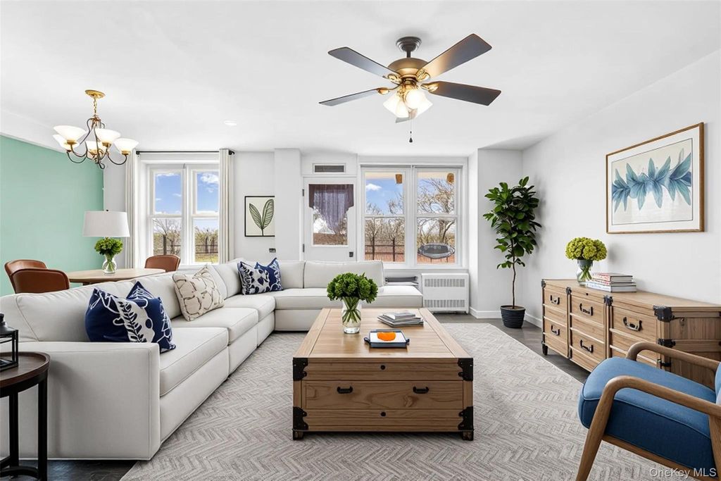 Photo of 65-15 Alderton Street #5E, Rego Park, NY 11374 (MLS # 977441)