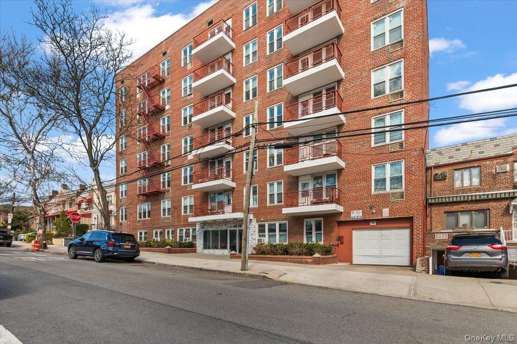 Photo of 65-15 Alderton Street #5E, Rego Park, NY 11374 (MLS # 977441)