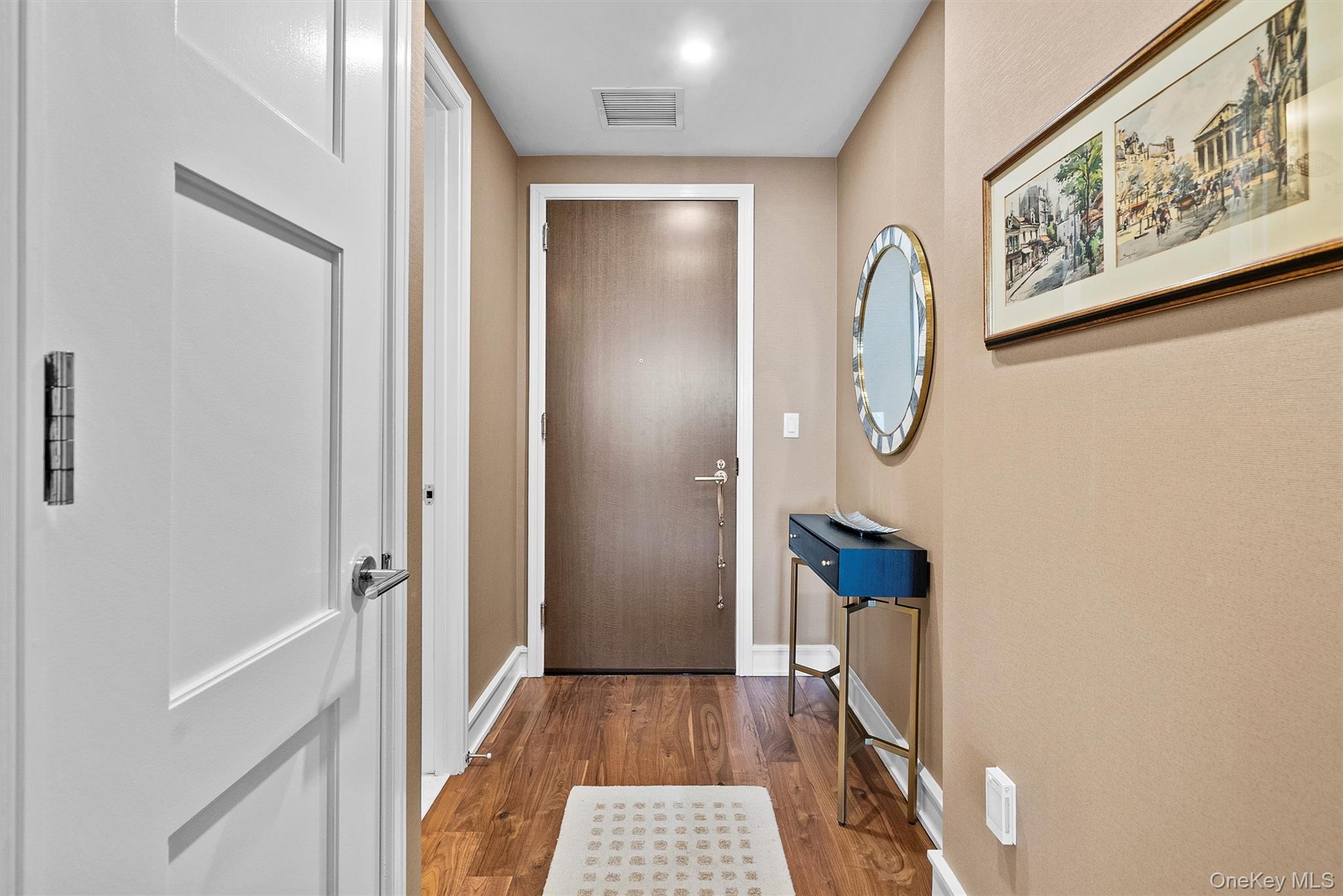 5 Renaissance Square 19B