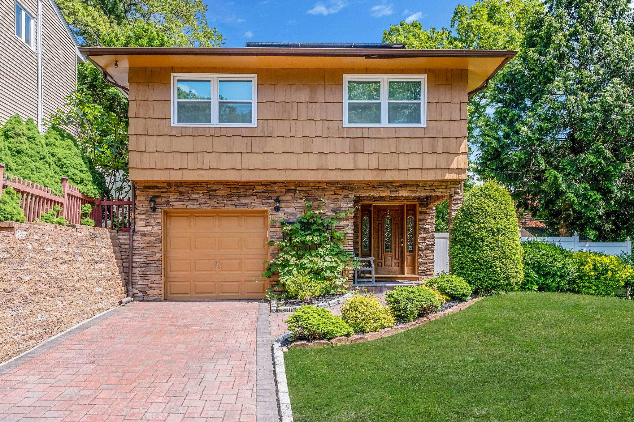 Property for Sale at Christa Court, Huntington, Hamptons, NY - Bedrooms: 4 
Bathrooms: 2  - $699,000