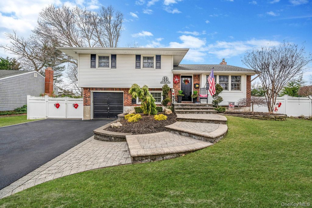 Photo of 68 Elder Drive, Commack, NY 11725 (MLS # 949482)