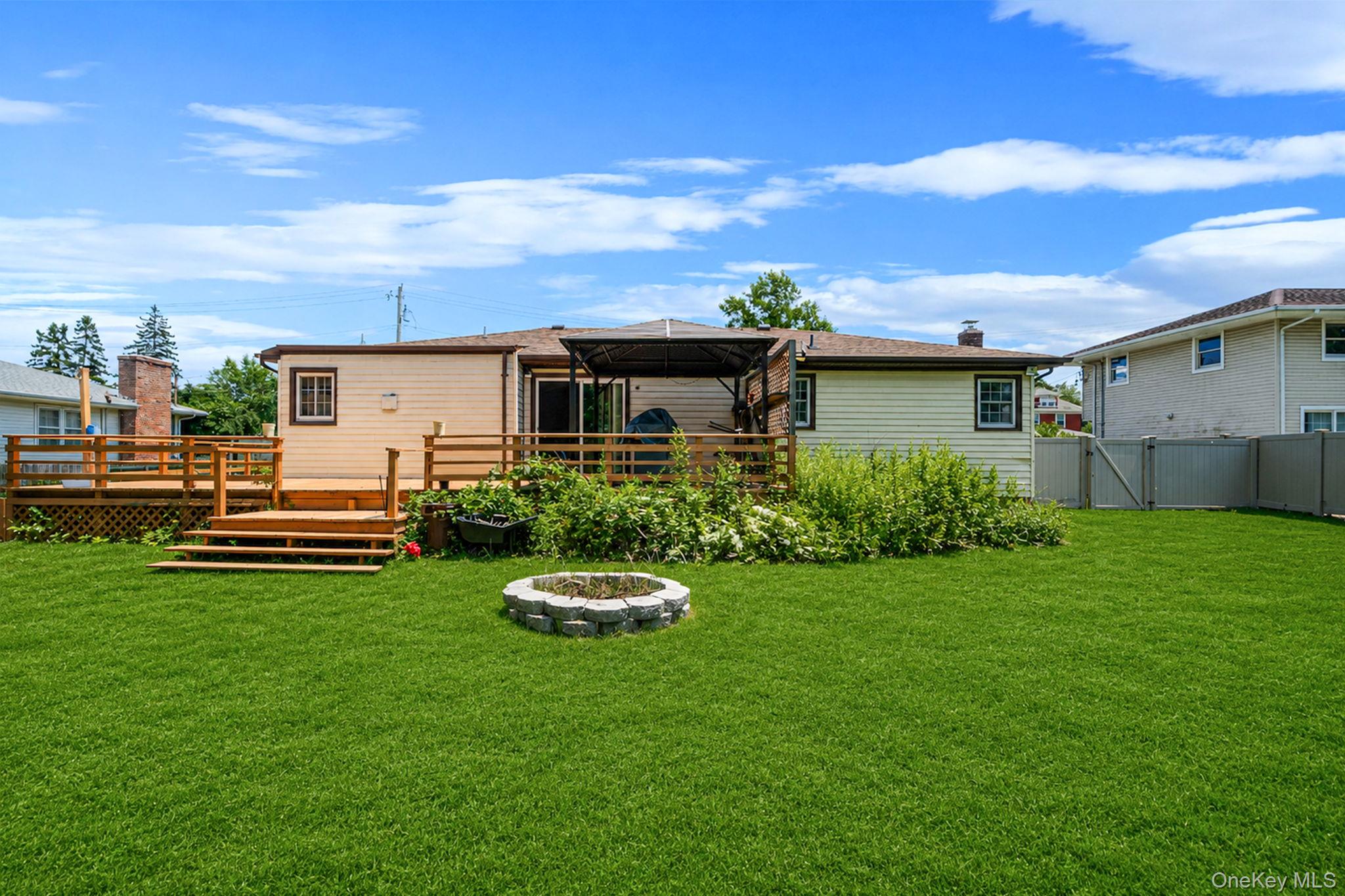 190 Bay Avenue - Photo 4