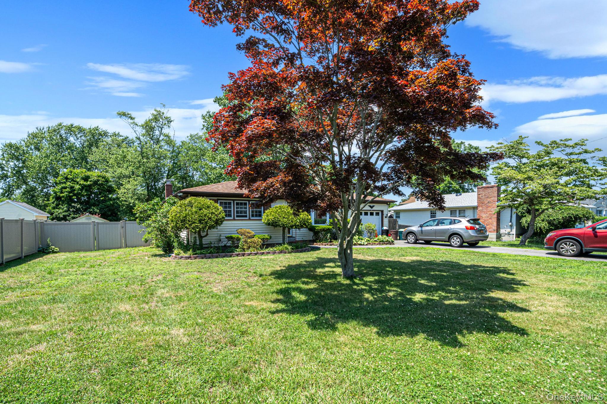 190 Bay Avenue - Photo 2
