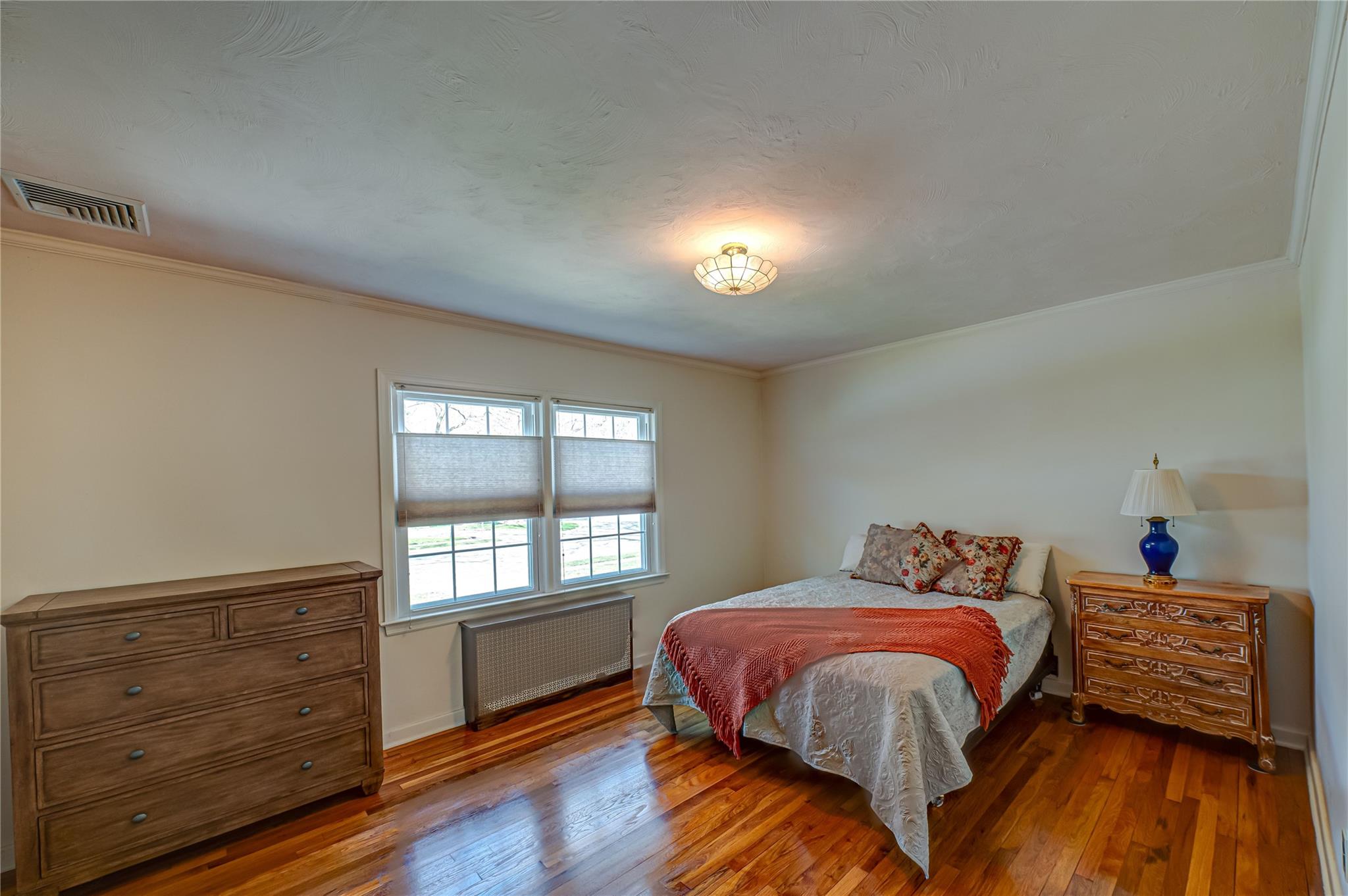 11 Earl Drive, Merrick, New York image 9