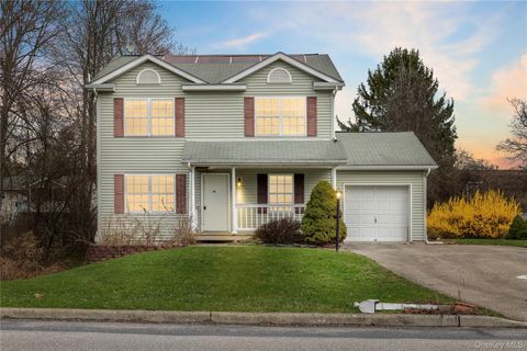 Homes For Sale - 42 Autumn Drive<br/> Poughkeepsie, NY 12603