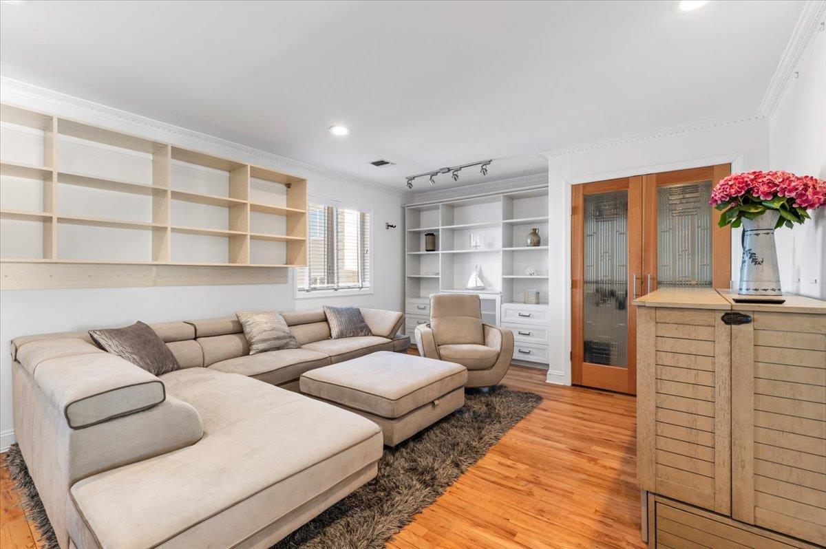 Long Beach, New York 11561, United States, 3 Bedrooms Bedrooms, ,4 BathroomsBathrooms,Residential,Active,12313