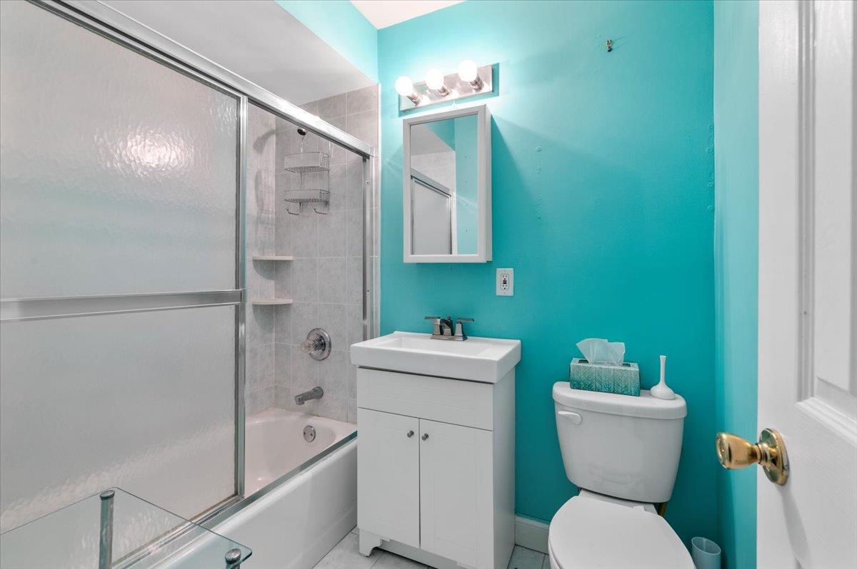 Long Beach, New York 11561, United States, 3 Bedrooms Bedrooms, ,4 BathroomsBathrooms,Residential,Active,12313