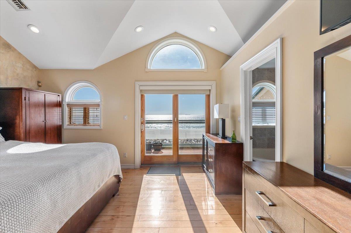 Long Beach, New York 11561, United States, 3 Bedrooms Bedrooms, ,4 BathroomsBathrooms,Residential,Active,12313