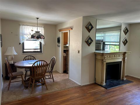 Homes For Sale - 158 06 Cross Island Parkway #6-2<br/> Whitestone, NY 11357