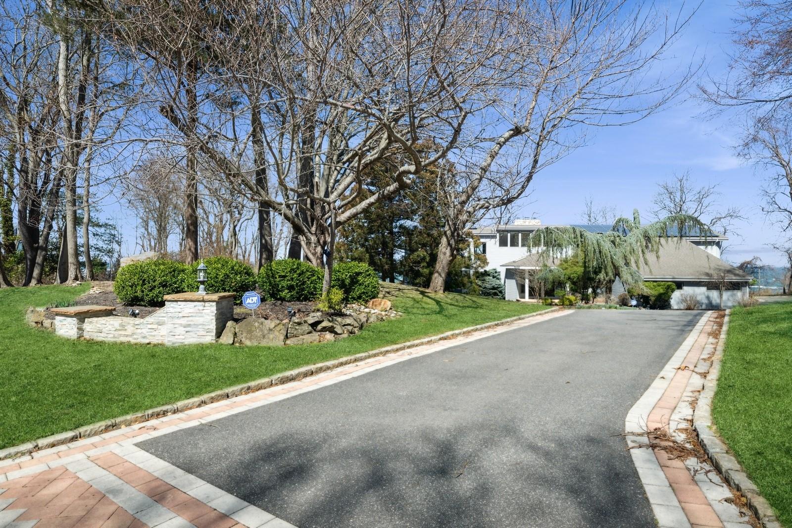 4 Pheasant Run