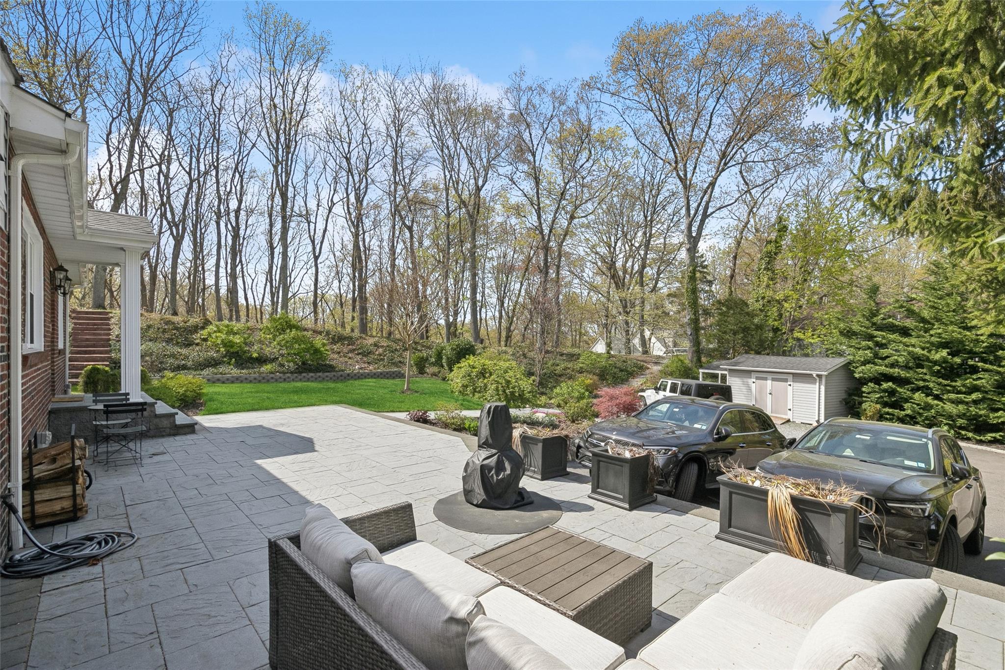 109 Centerport Road, Centerport, New York image 33