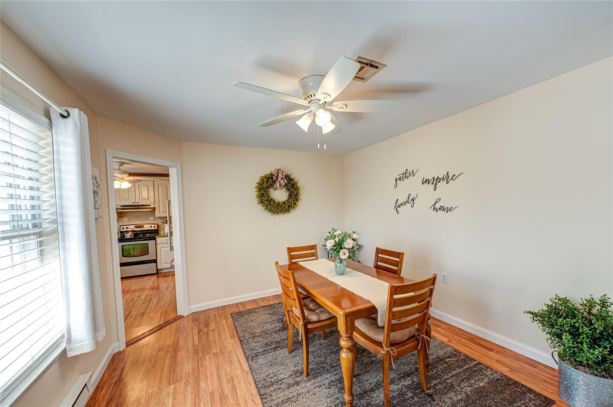 346 Woodbridge Drive #B, Ridge, New York image 6
