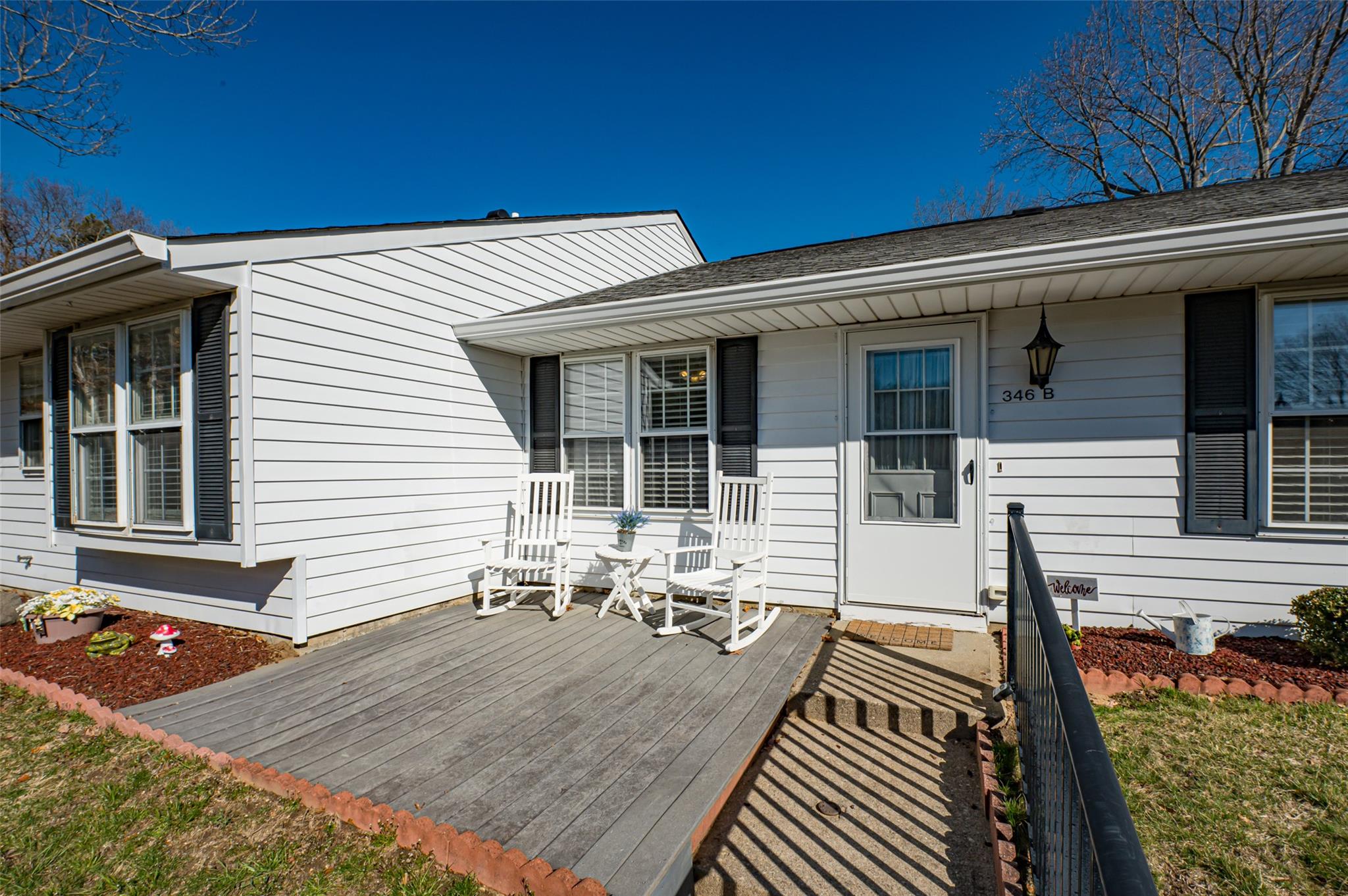 346 Woodbridge Drive #B, Ridge, New York image 2