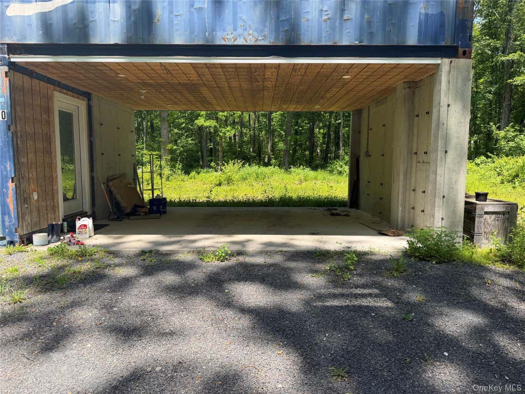 Photo of 40 Pioneer Road, Gardiner, NY 12525 (MLS # 1009050)
