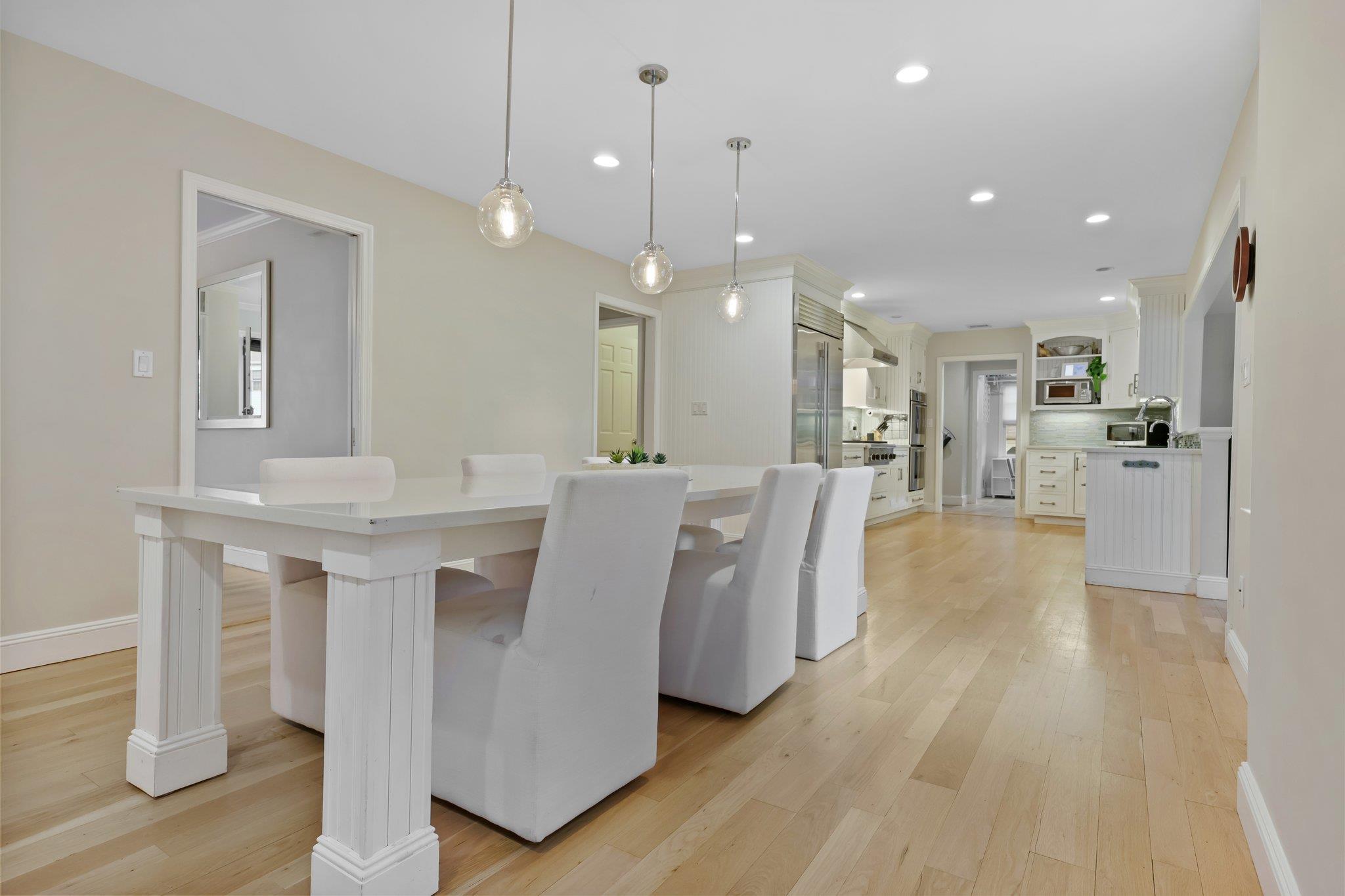 8 Eldredge Place