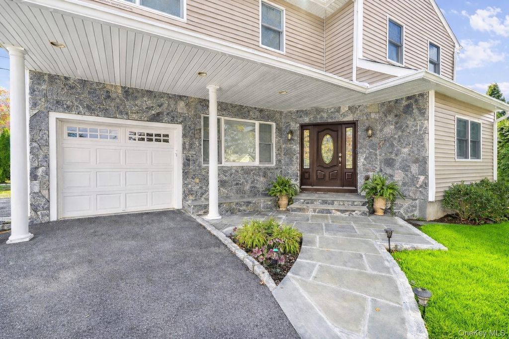 Photo of 7 Highland Drive, Ardsley, NY 10502 (MLS # 969506)