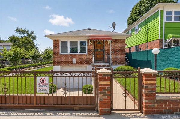2366 95TH ST, EAST ELMHURST, NY 11369 - Image 7640f14a8fcf771c0519fbe9b5ac583e/3887642736