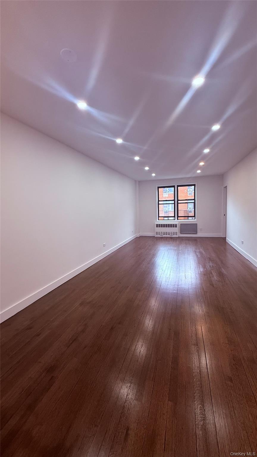 665 Thwaites Place 4N
