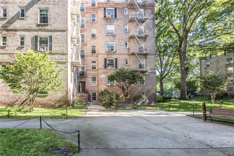 Photo of 51-28 30 Avenue #3, Woodside, NY 11377 (MLS # 939172)