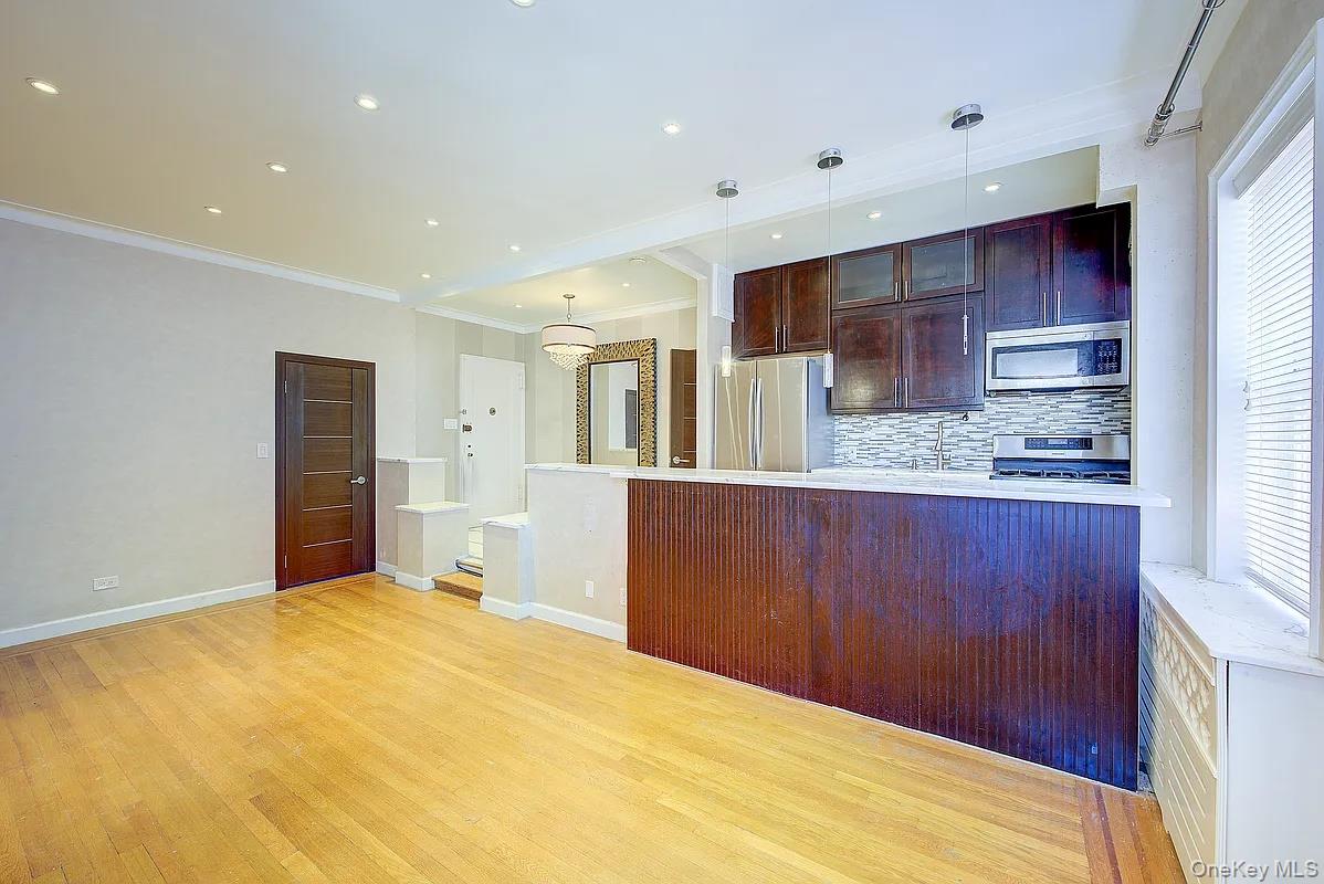 76-36 113 Street 6F