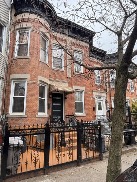 Homes For Sale - 37 Grant Avenue<br/> Brooklyn, NY 11208
