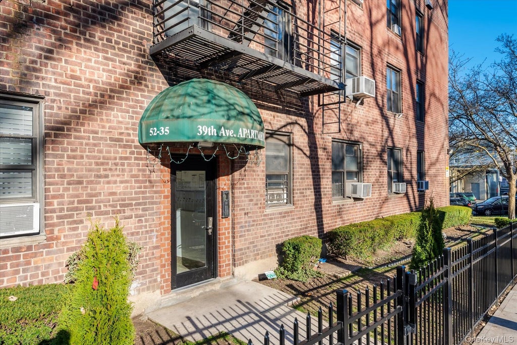 Photo of 52-35 39th Road #2B, Woodside, NY 11377 (MLS # 1068265)
