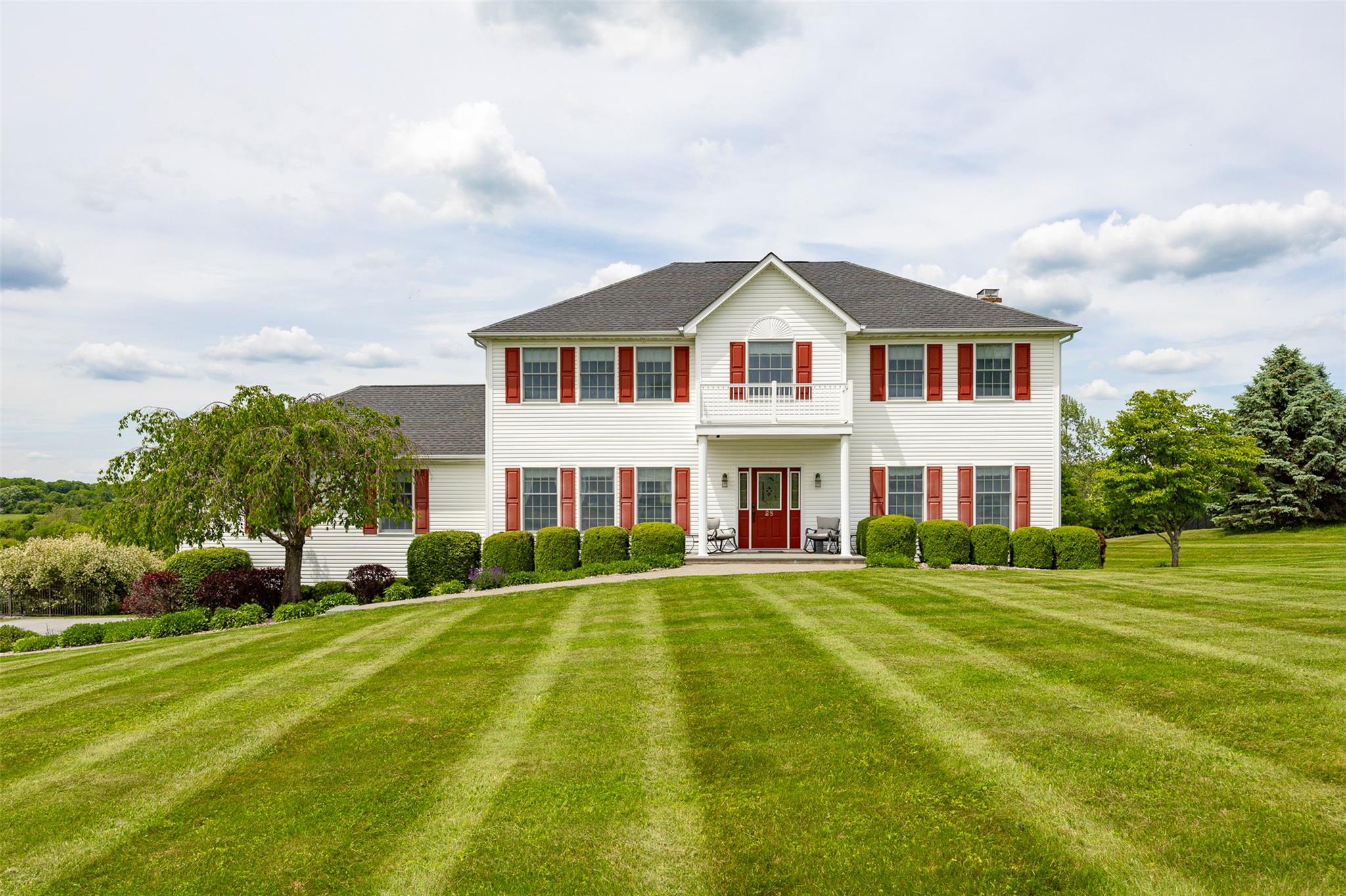28 Dolly Lane, Lagrangeville, New York image 1