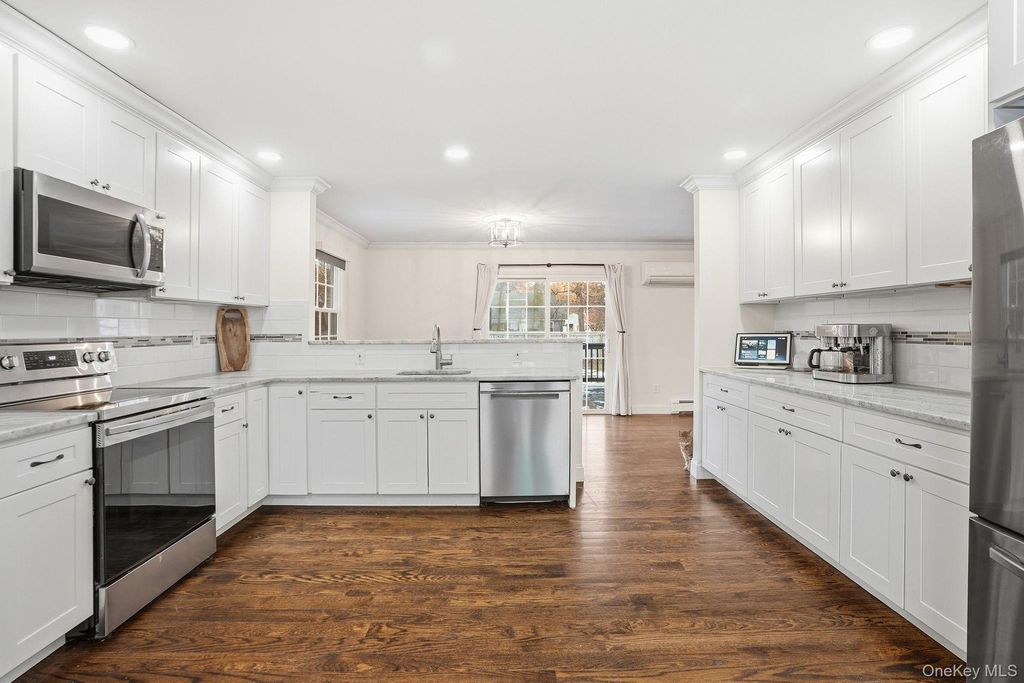 Photo of 13 Jane Street, Poughkeepsie, NY 12603 (MLS # 963012)