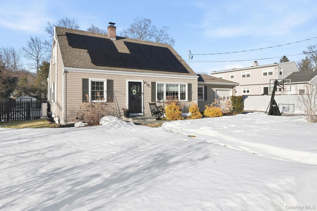 Photo of 13 Jane Street, Poughkeepsie, NY 12603 (MLS # 963012)