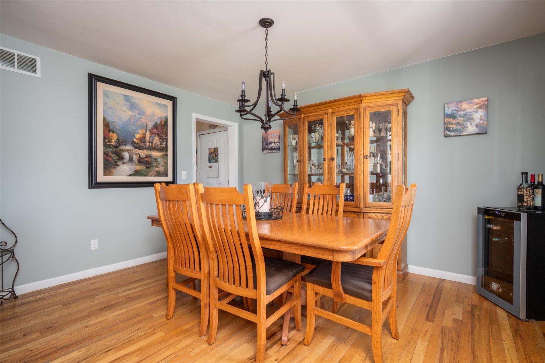 37 Wills Avenue, Mastic, New York image 8