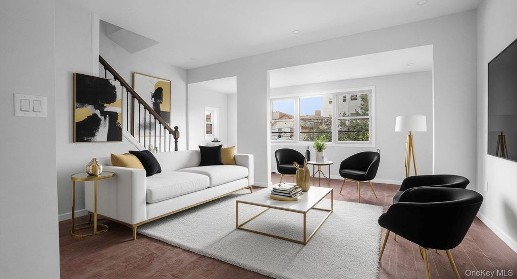 Photo of 2040 Washington Avenue, Bronx, NY 10457 (MLS # 960611)