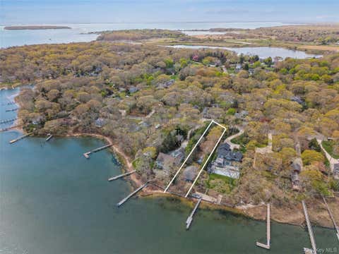 Homes For Sale - 3985 Stillwater Avenue<br/> Cutchogue, NY 11935