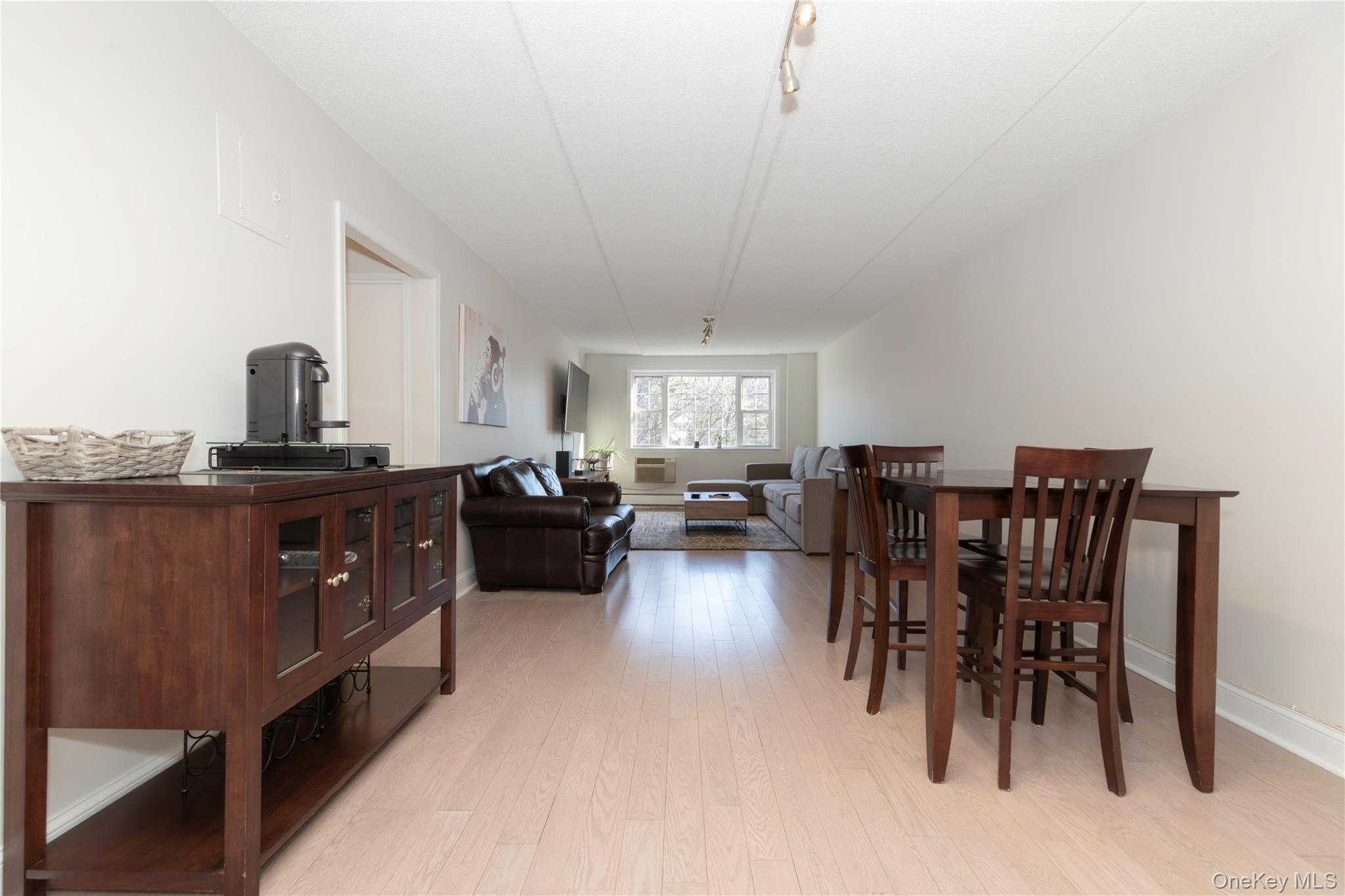 4 Consulate Drive 3D