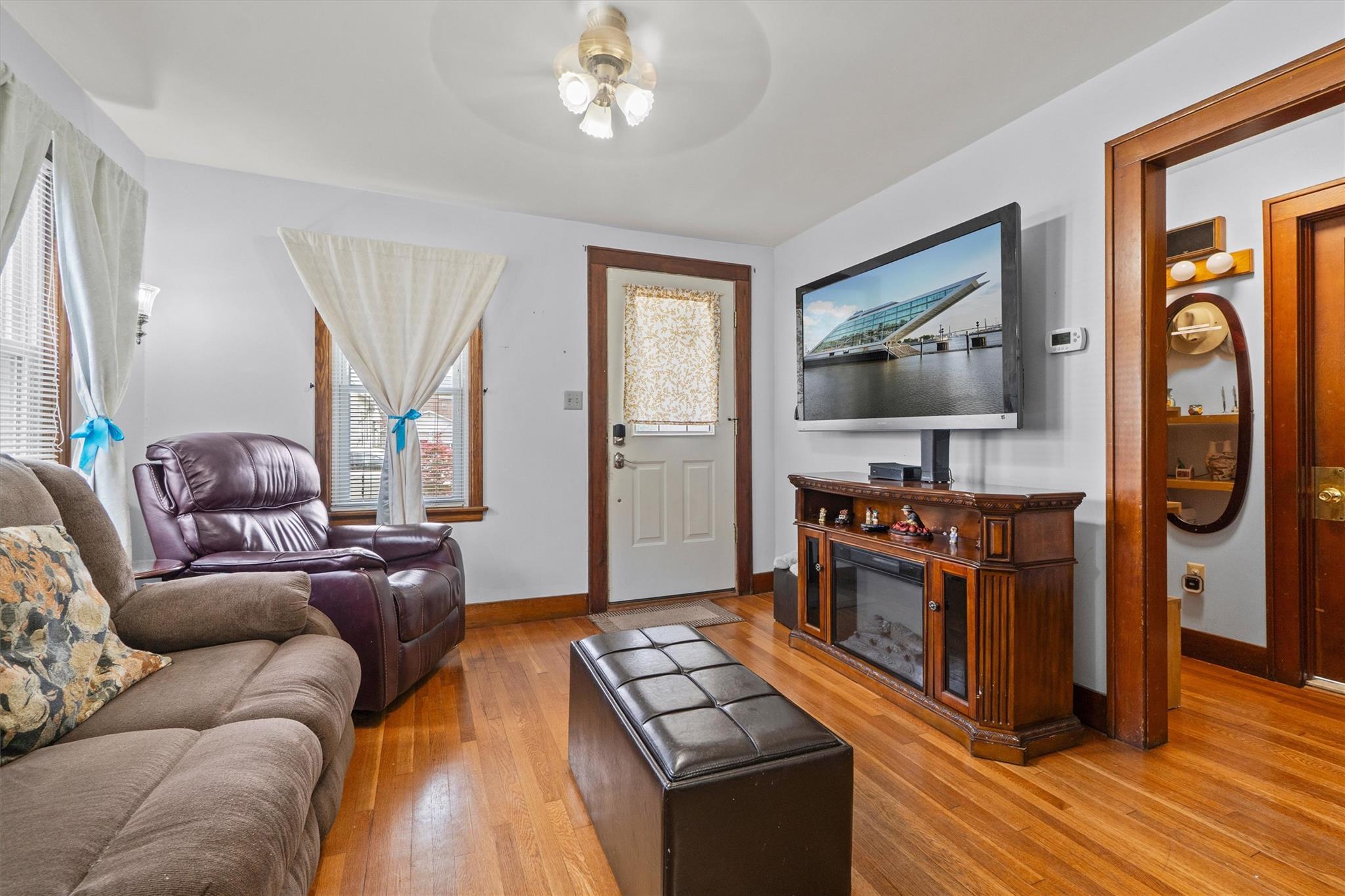 21 Delaware Street, Port Jervis, New York image 7