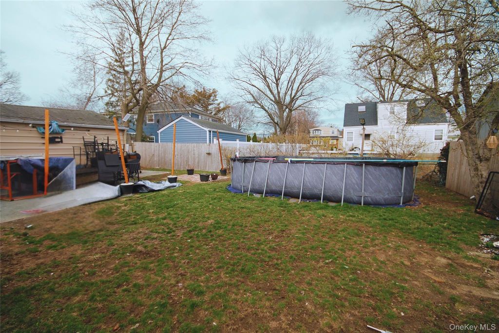 Photo of 180 Stone Street, Elmont, NY 11003 (MLS # 977980)