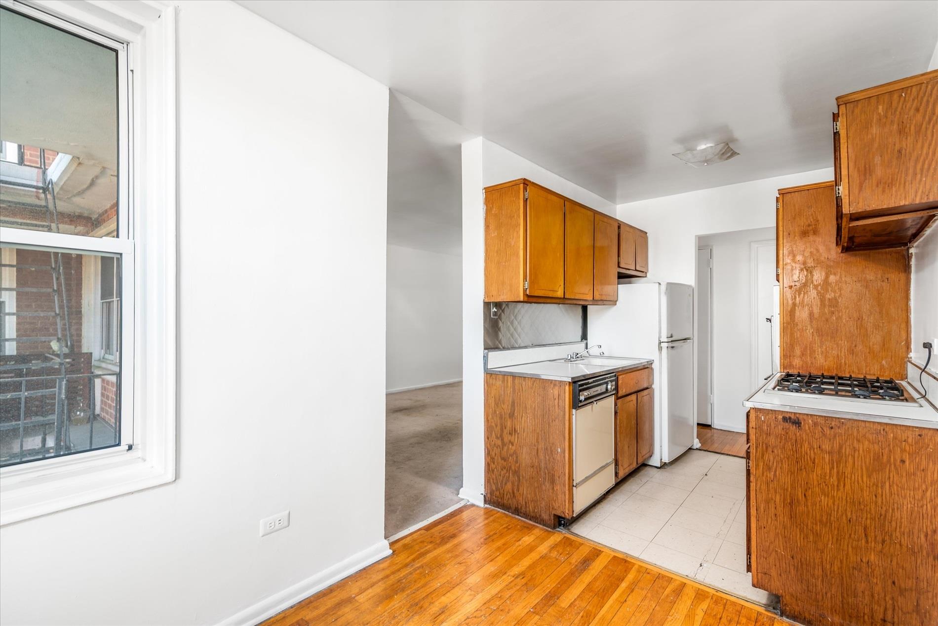 34-43 60 Street #4J, Woodside, New York image 4