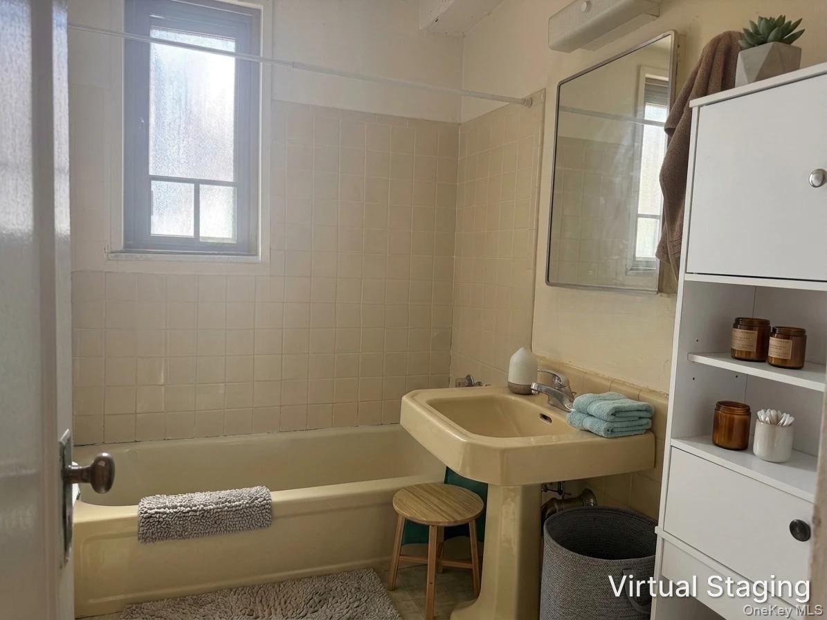 1527 Metropolitan Avenue 3A