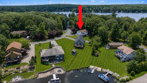 135 Lake Shore Drive E Rock Hill NY 12775