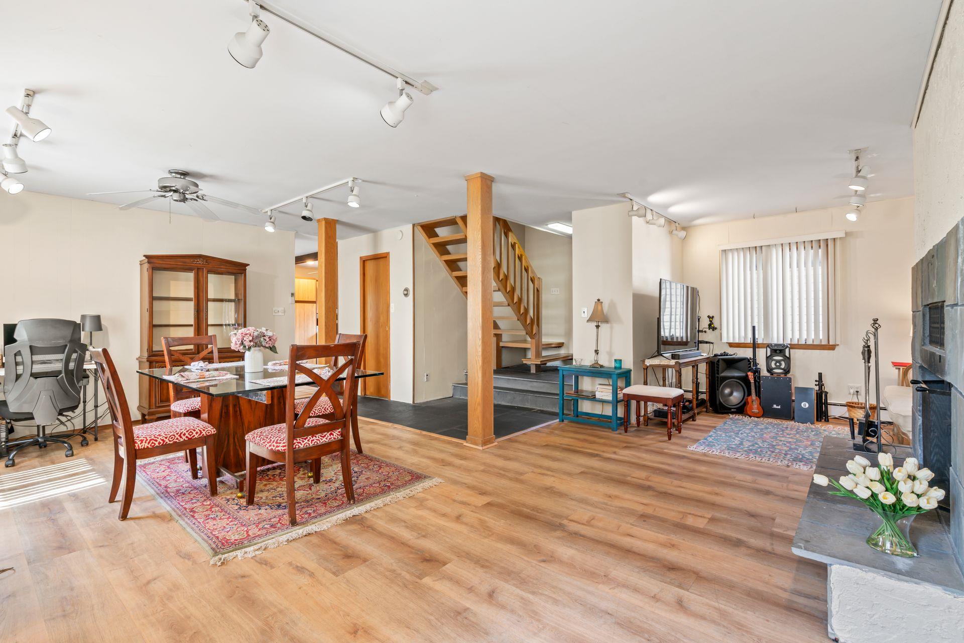 78 Shinbone Lane, Commack, New York image 4