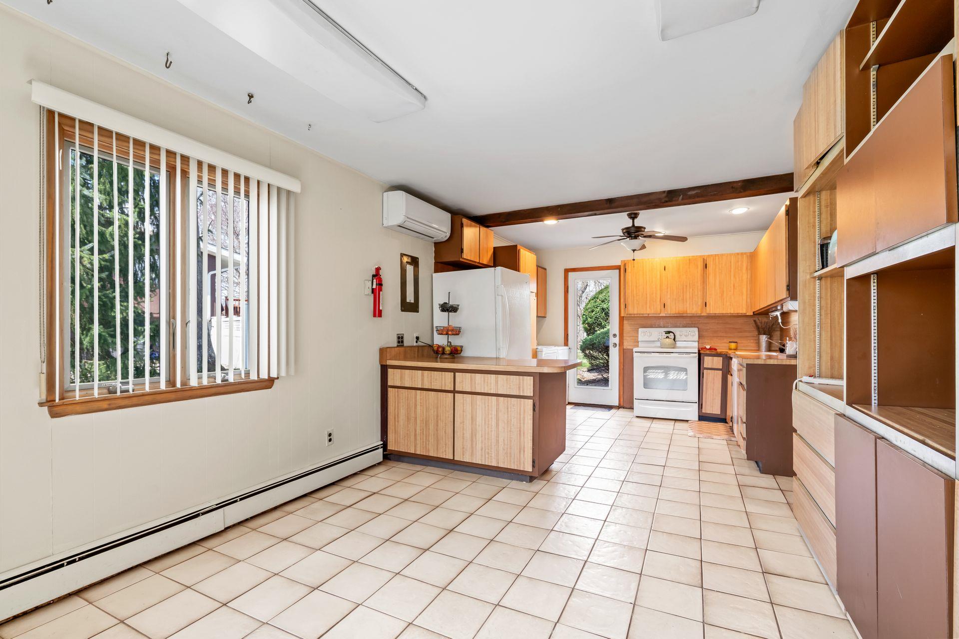 78 Shinbone Lane, Commack, New York image 8