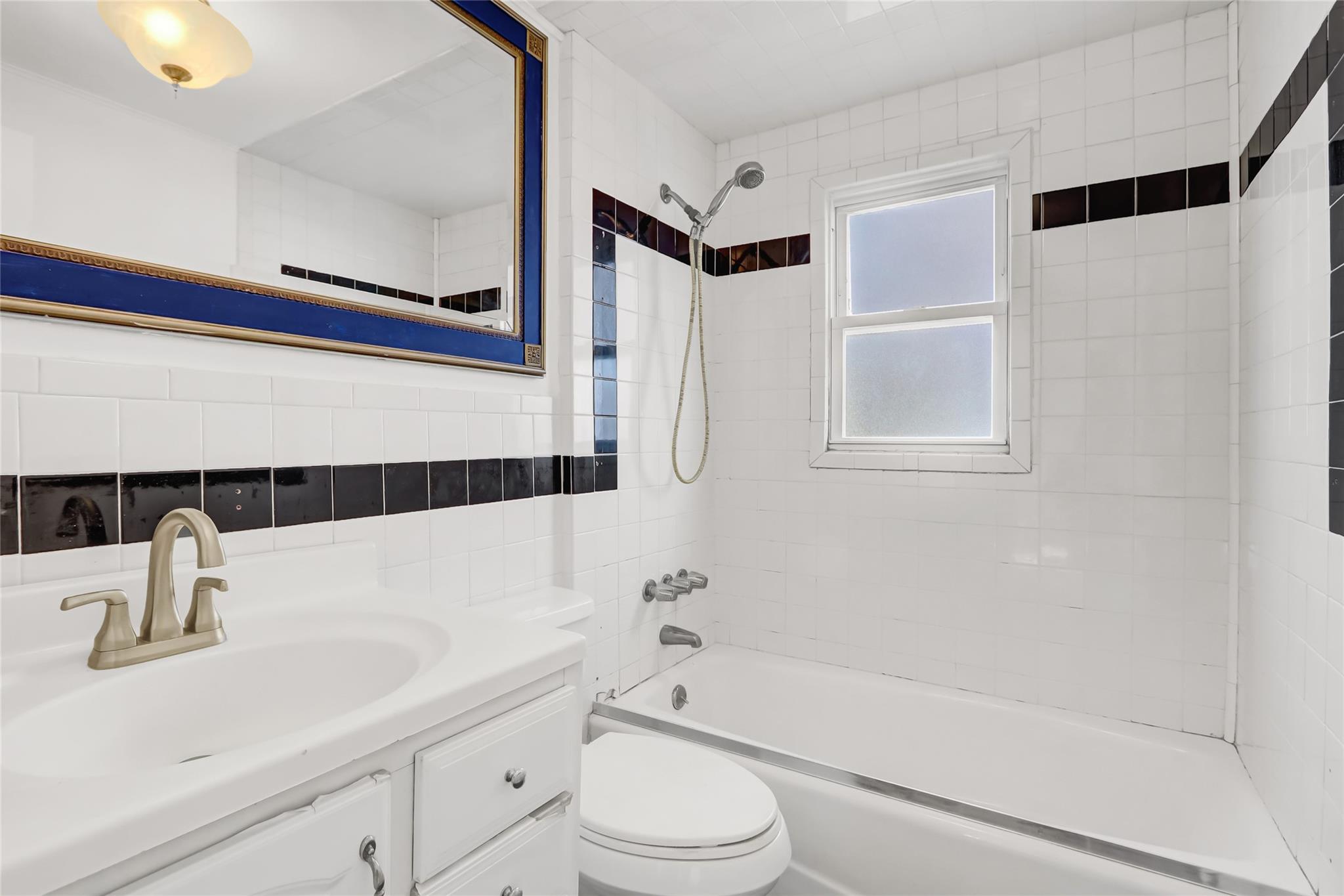 1139 Slabey Avenue, Valley Stream, New York image 10