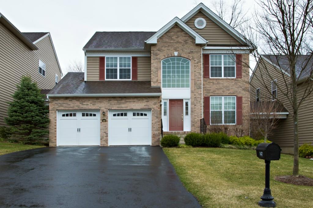 Stony Brook Road, Fishkill, New York - 3 Bedrooms  
3 Bathrooms  
7 Rooms - 