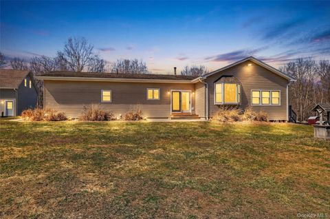 130 Dunthorne Drive Bloomingburg NY 12721